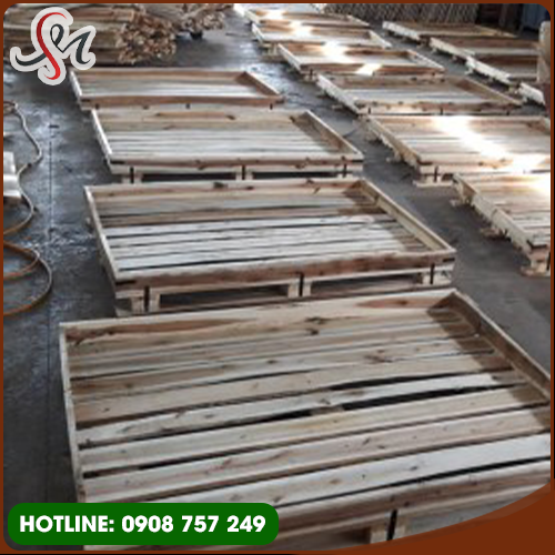 Pallet gỗ